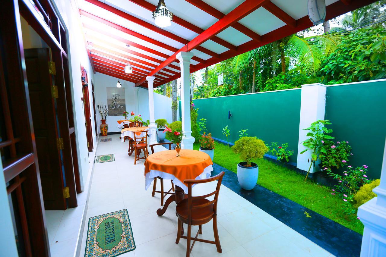 Ceylonika Rest Hotel Bentota Exterior foto